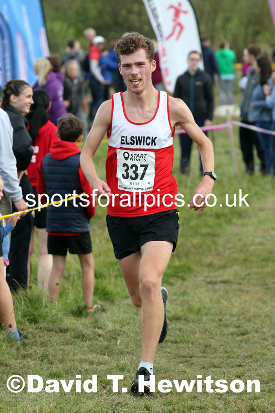 Senior mens 2021 North Eastern Harrier League, Druridge Bay. Photo: David T. Hewitson/Sports for All Pics